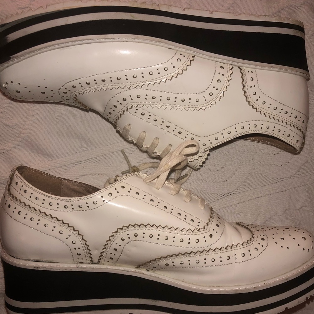 Domo leather shoe women’s size 9.5
